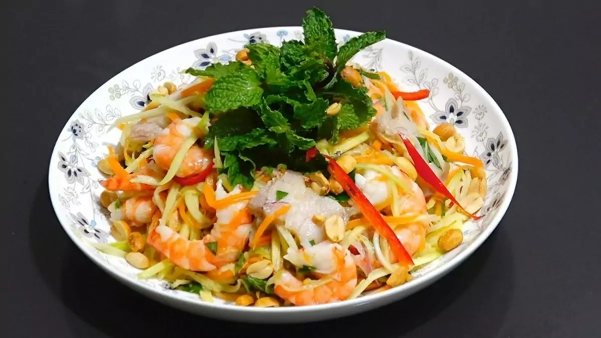 Mango Salad with Shrimp and Pork