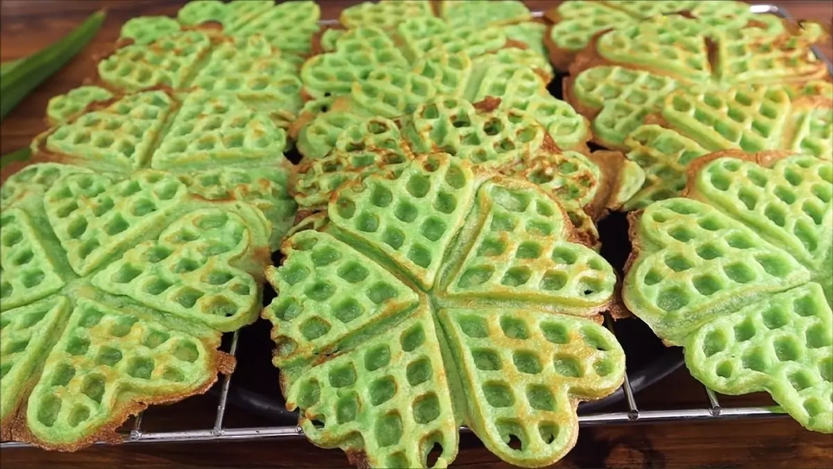 vietnamese pandan waffle