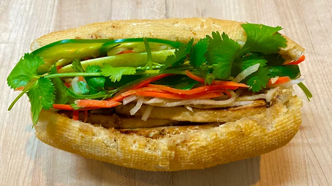 bánh mì bé ù