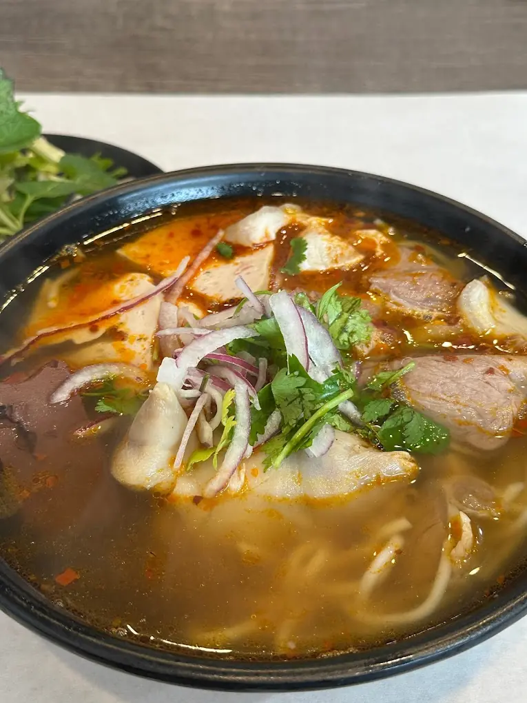 Bun Bo Hue Dong Ba